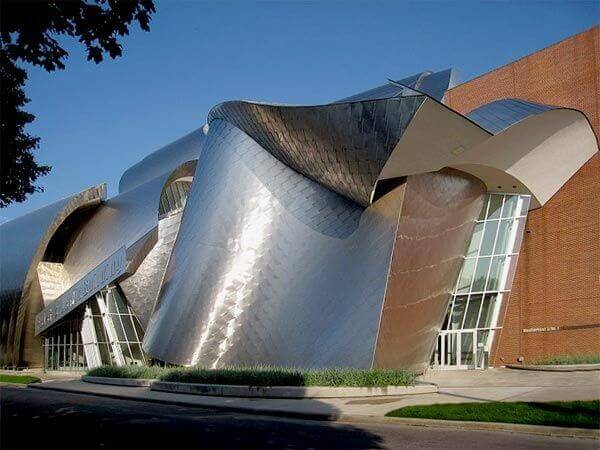 Frank Gehry: Biblioteca Peter B Lewis