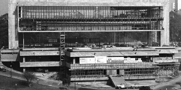 Lina Bo Bardi: Masp (Construção)