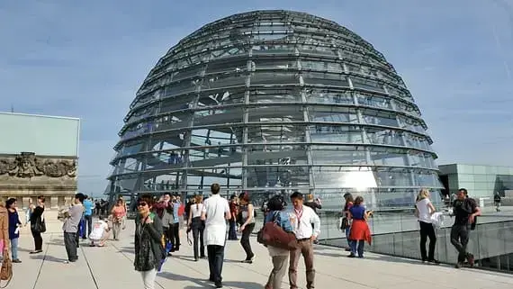 Norman Foster: Parlamento alemão Reichstag (Topo) 