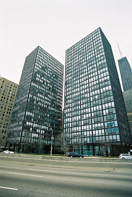 mies-van-der-rohe-lake-shore-drive