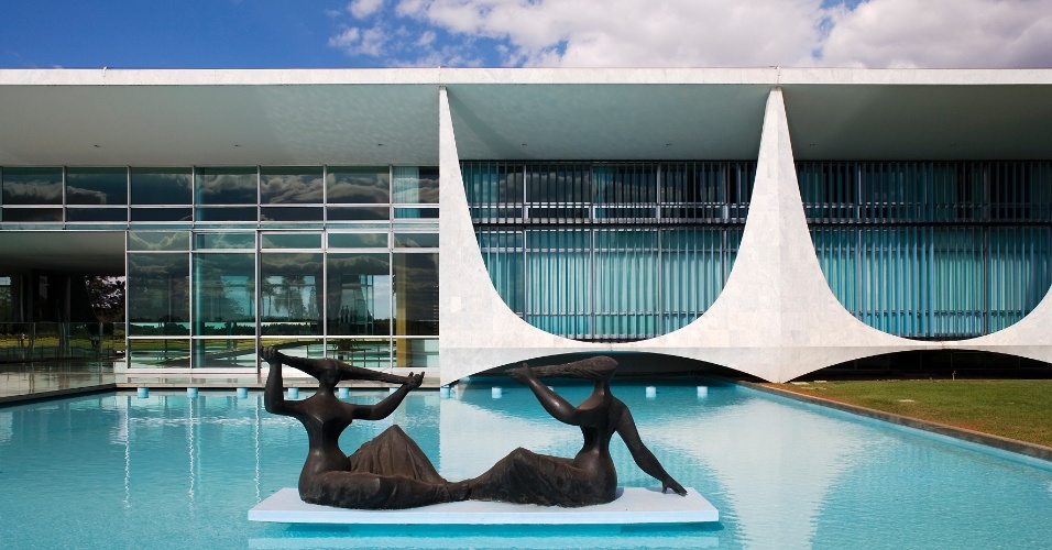 arquitetura-moderna-brasileira-oscar-niemeyer-palacio-da-alvorada