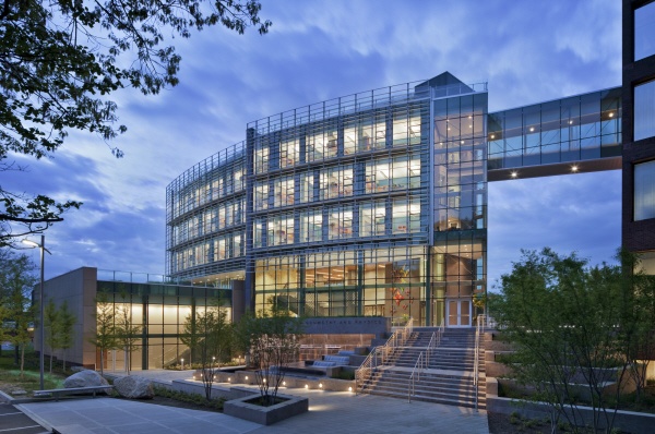 melhores-escritorios-de-arquitetura-perkins-eastman-stony-brook-university-simons-center