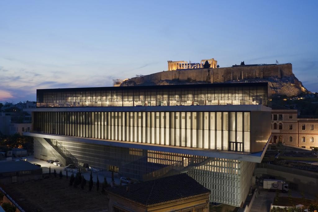 bernard-tschumi-museu-nova-acropole-noite