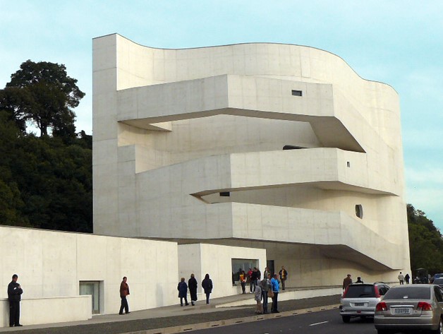 Estilos de arquitetura: Fundação Iberê Camargo - Alvaro Siza