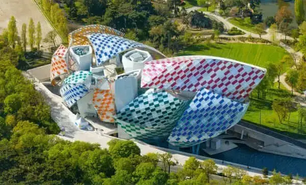 Arquitetura contemporânea: Fundação Louis Vuitton