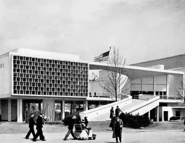 Pavilhão de Nova York de Oscar Niemeyer e Lúcio Costa