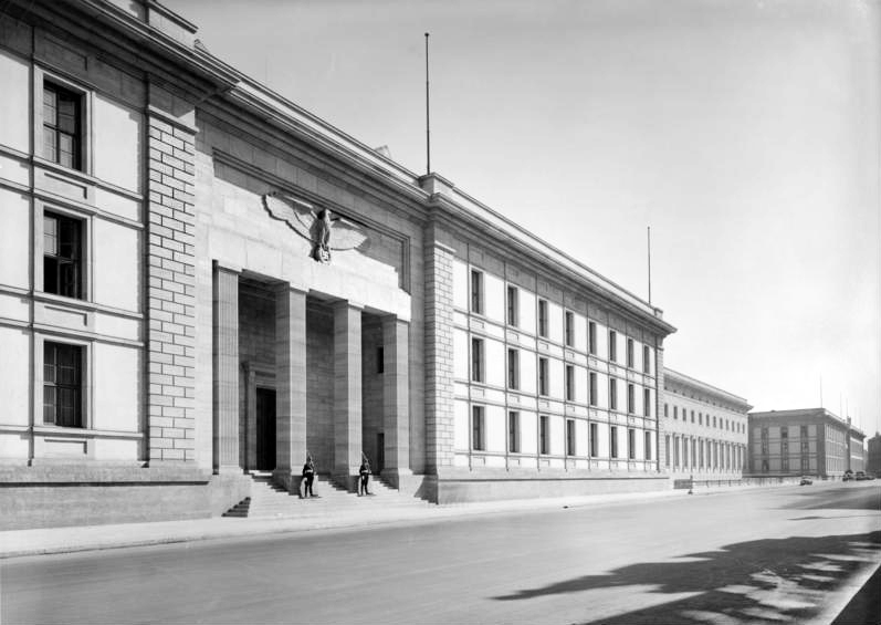 arquitetura-alema-Chancelaria-do Reich-Neue-Reichskanzlei