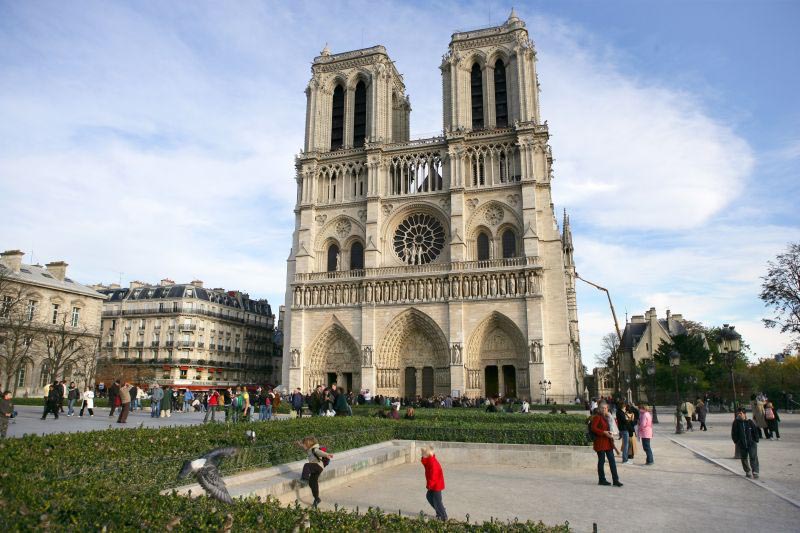 arquitetura-medieval-catedral-de-notre-dame