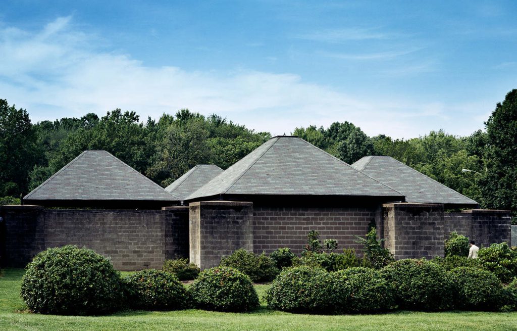 louis-kahn-trenton-bath-house