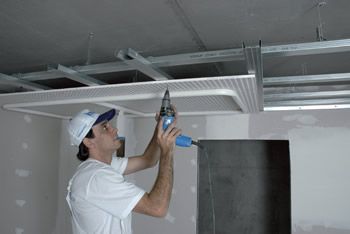 Diferença entre drywall e gesso: forro em sistema drywall