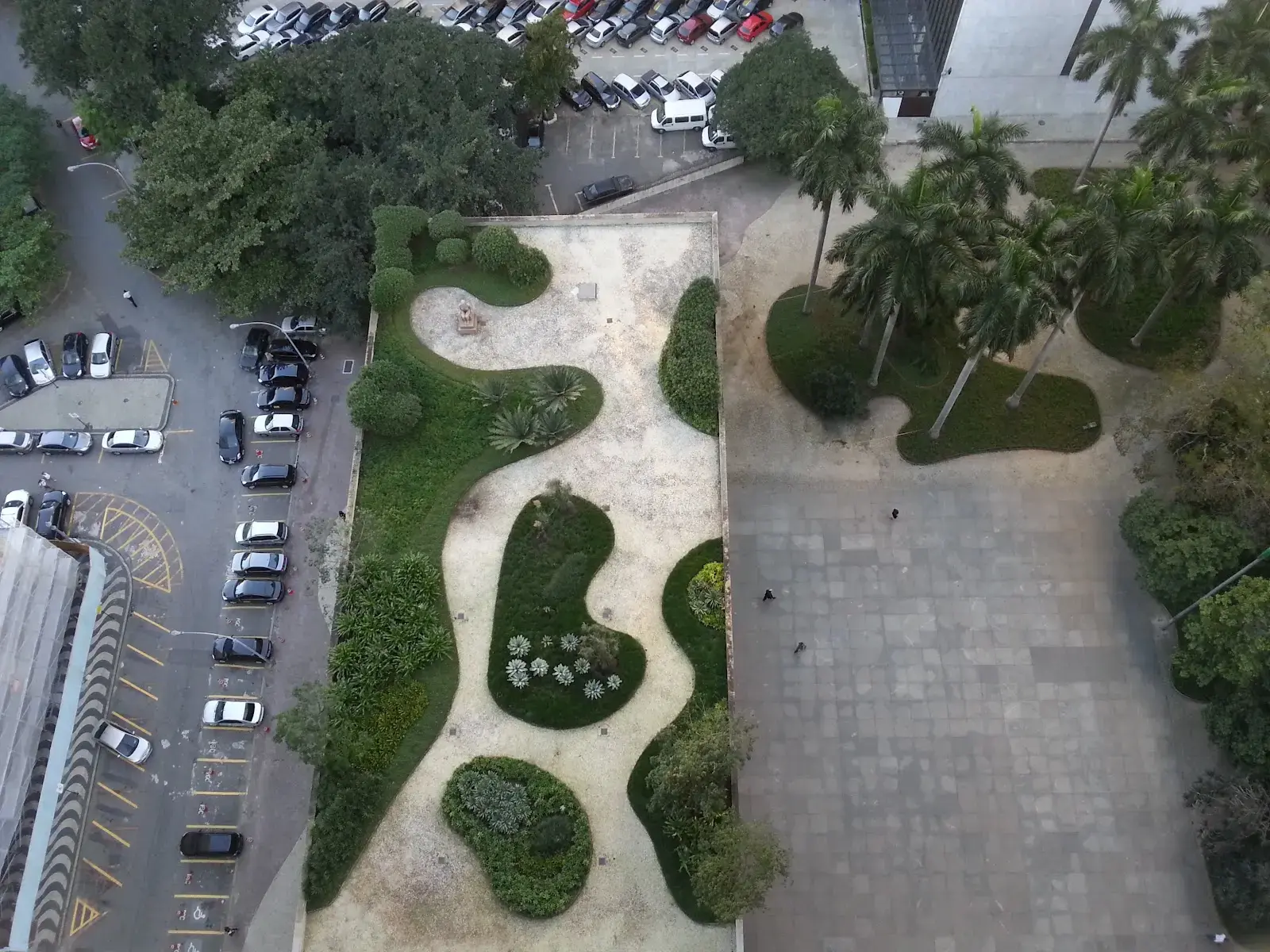 Affonso Eduardo Reidy: Edificio Gustavo Capanema (terraço jardim)