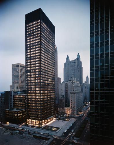 International Style: Seagram Building