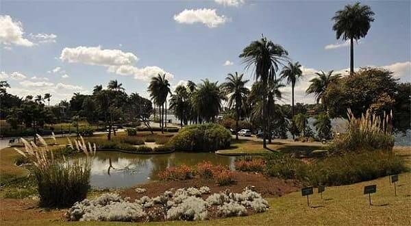 Igreja da Pampulha: jardim criado por Roberto Burle Marx