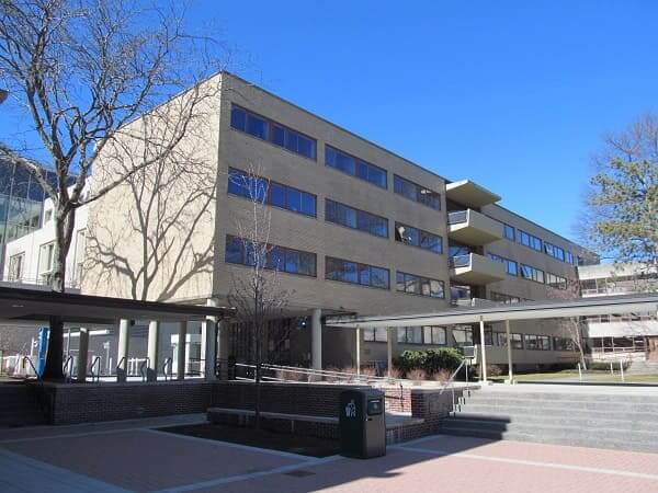 Principais Obras de Walter Gropius: Harvard Graduate Center