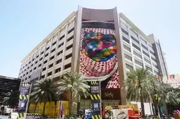 Kobra grafite: O Beduíno, em Dubai, nos Emirados Árabes