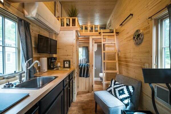 Tiny House com TV e ar condicionado (foto: Urban Elective)