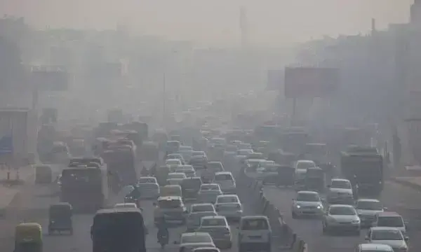 Causas ilhas de calor: trânsito e poluição (foto: Veja)