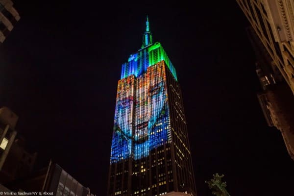 Empire State Building com luzes de led (foto: Ny & About)