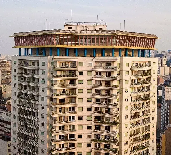 O Edifício Viadutos reflete uma mistura de diferentes estilos arquitetônicos. Fonte: Veja São Paulo