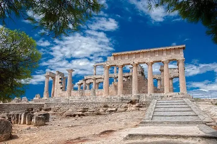 Templos gregos: o templo de Afaia continha esculturas retratando a Guerra de Tróia. Foto: Arkiplus